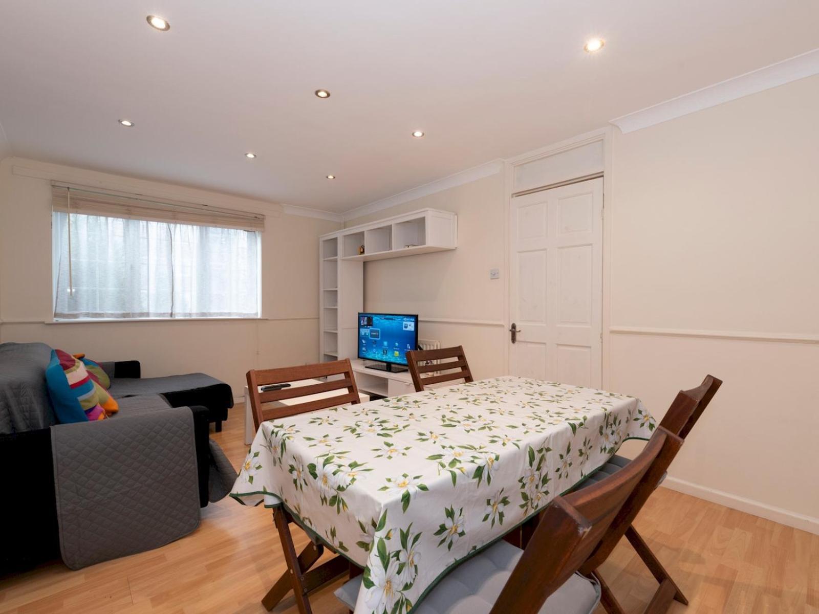 Holiday home Pass The Keys Spacious 3-bed Woolwich O2 Crossrail *